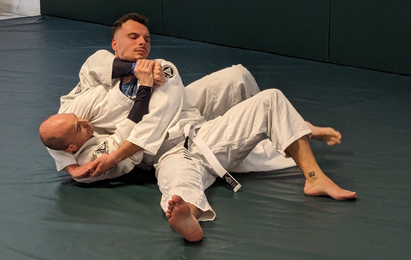 fabrizio-mattia-headlock-escape1-800x500